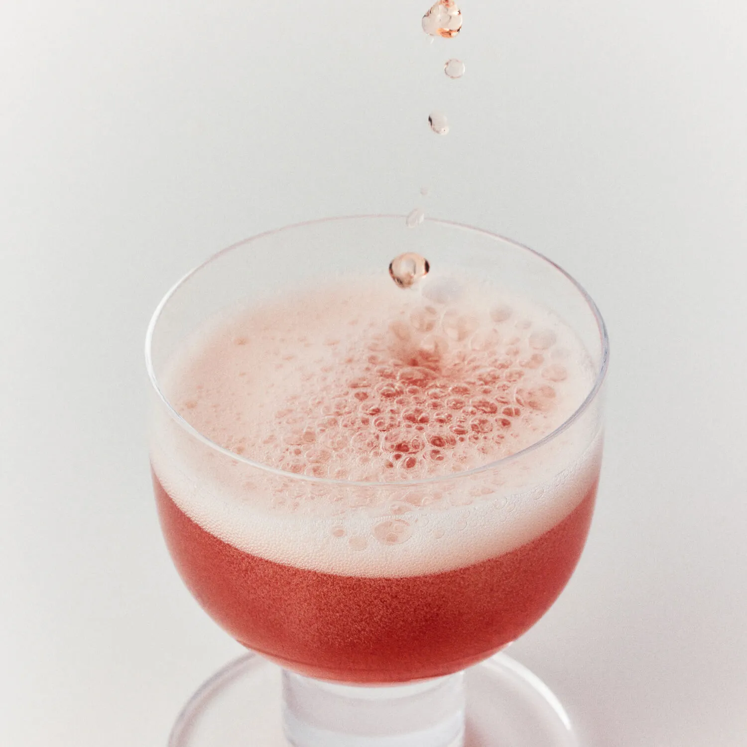rose-foam-bubbles-splash-glass